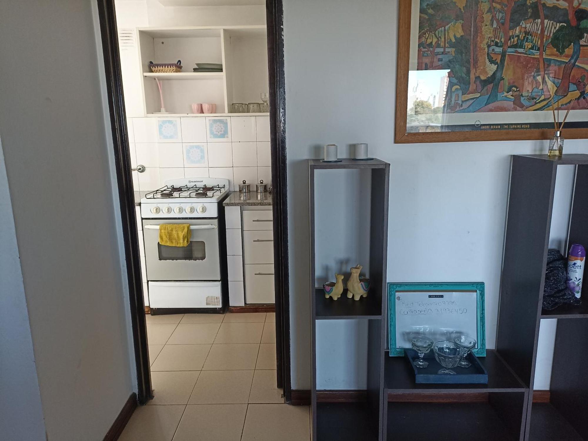 Departamento Plaza Moreno Con Balcon La Plata Extérieur photo