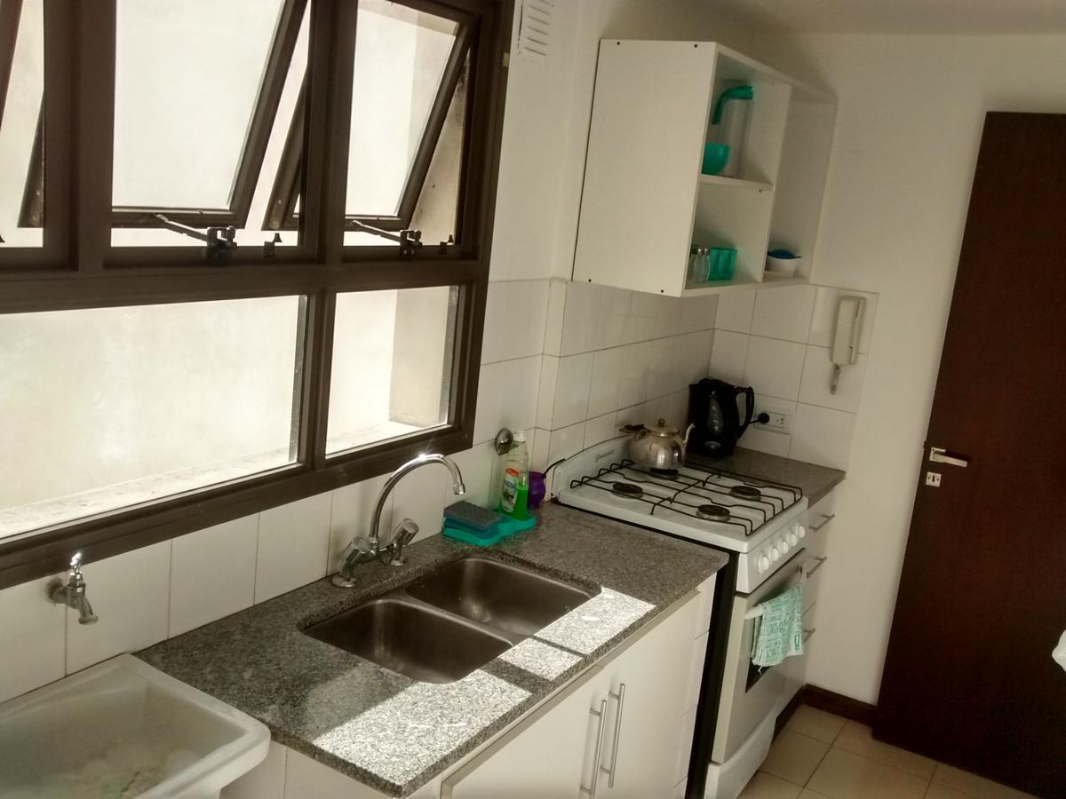 Departamento Plaza Moreno Con Balcon La Plata Extérieur photo
